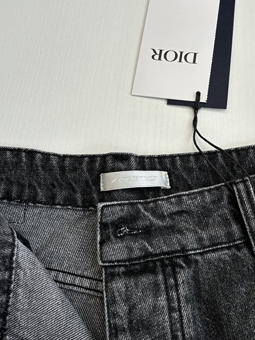 ディオール 新作ブレード刺繍デニムロギングパンツ