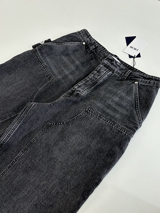 ディオール 新作ブレード刺繍デニムロギングパンツ