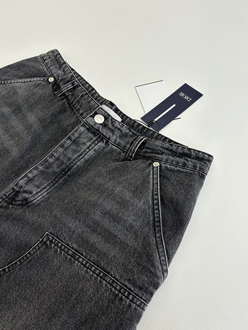 ディオール 新作ブレード刺繍デニムロギングパンツ