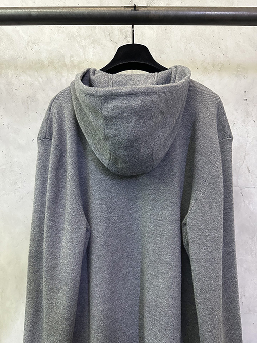 バーバリーコピー ウール混紡のジップアップフード付き刺繍コート