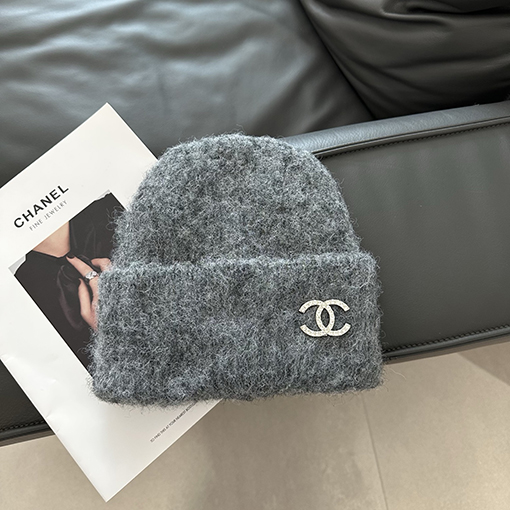 シャネルスーパーコピー ラインストーンウールニット帽