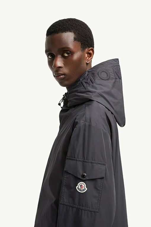 モンクレール Sassiere メンズ フード付き 軽量 ウィンドブレーカー ジャケット