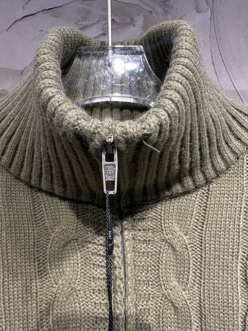 バレンシアガ Balenciaga Demna 新しいセーターパッチワークニットカーディガン