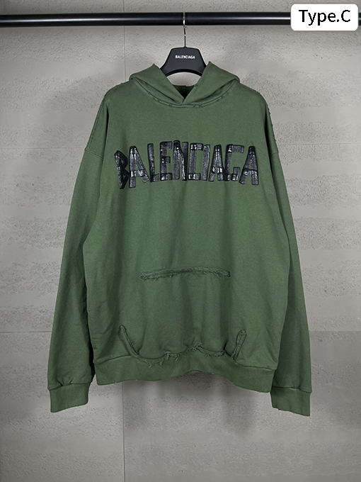 バレンシアガ テープダイレクトインジェクションプリントのダメージフード付きスパーカー