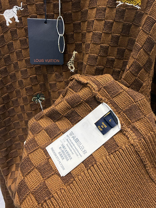 ルイヴィトン 新作のラウンドネック、ズートピア刺繍ニットセーター