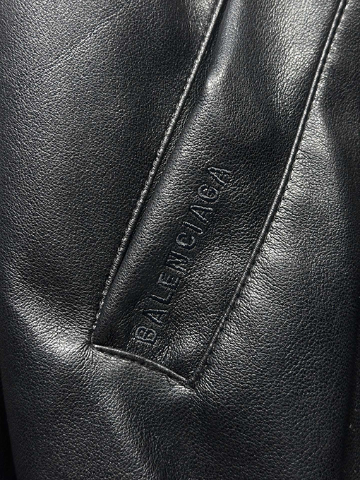 バレンシアガスーパーコピー レター刺繍スタンドカラーフライトレザージャケット