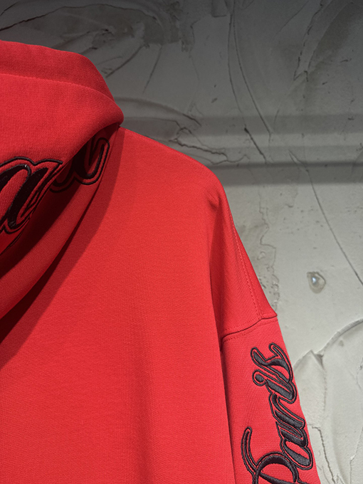 バレンシアガコピー Balenciaga 限定の馬年刺繍ロゴパーカー