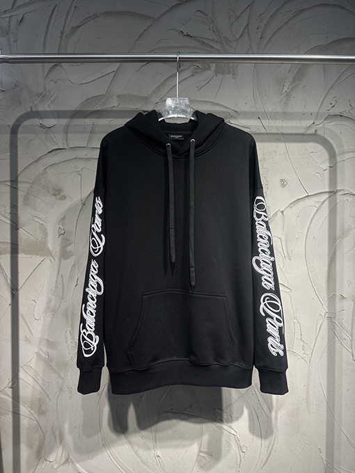 バレンシアガコピー Balenciaga 限定の馬年刺繍ロゴパーカー