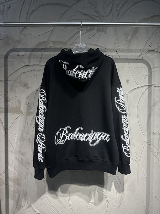 バレンシアガコピー Balenciaga 限定の馬年刺繍ロゴパーカー