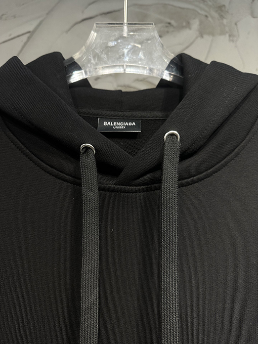 バレンシアガコピー Balenciaga 限定の馬年刺繍ロゴパーカー