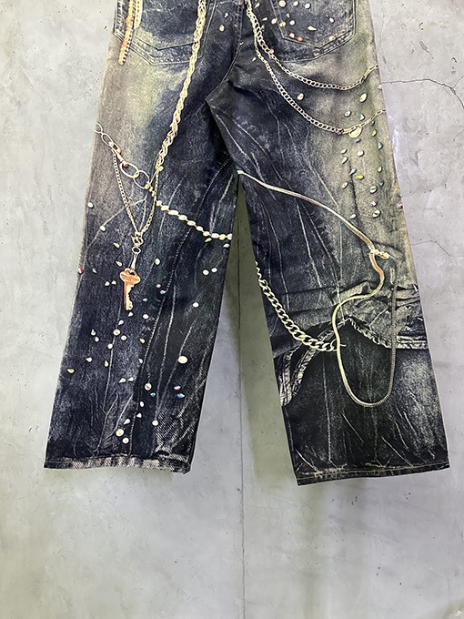 アクネストゥディオズスーパーコピー Acne Studios 3D プリントされた黒とゴールドのチェーンジーンズ