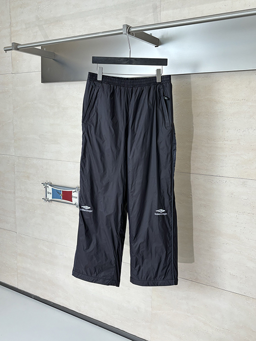 バレンシアガ BALENCIAGA SKIWEAR シリーズ 3B プリントフリース裏地スキーパンツ