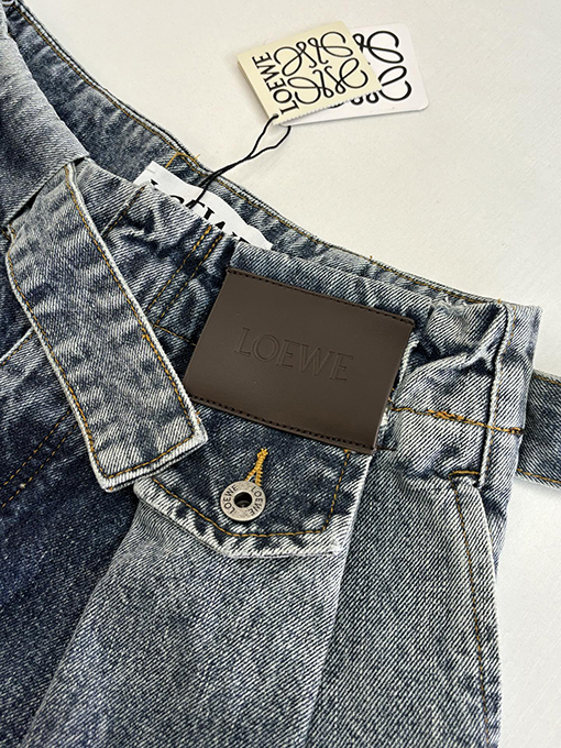 ロエベ デニムレザーラベルベルトジーンズ