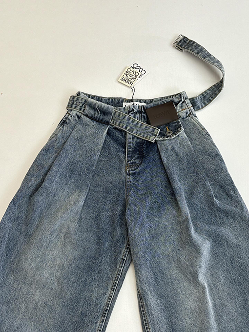 ロエベ デニムレザーラベルベルトジーンズ