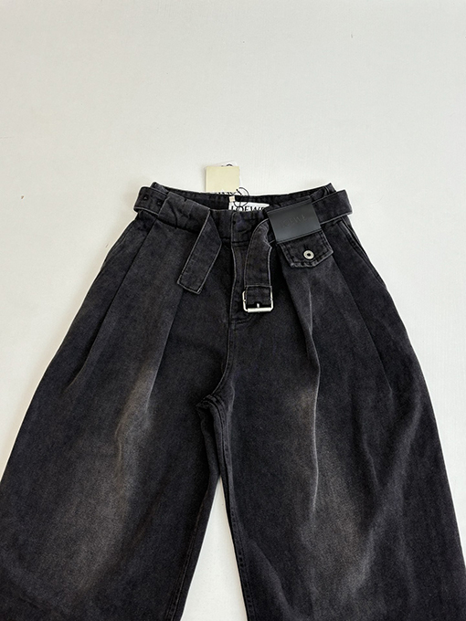ロエベ デニムレザーラベルベルトジーンズ