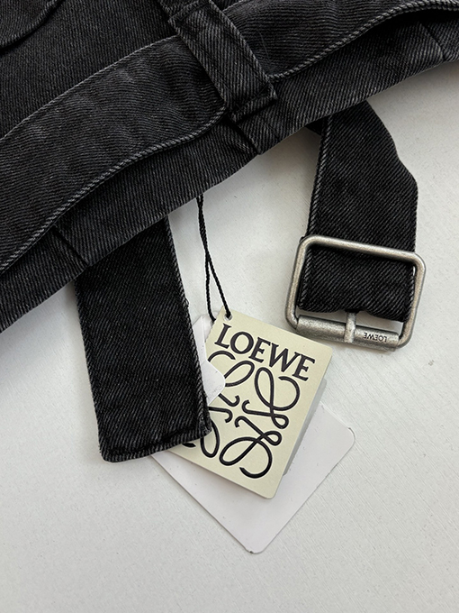 ロエベ デニムレザーラベルベルトジーンズ