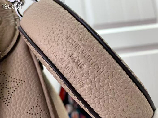 ルイヴィトンコピー レディースバイアPM   ショルダーバッグ M22819 