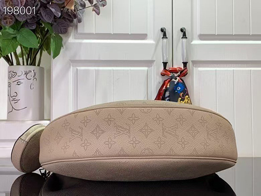 ルイヴィトンコピー レディースバイアPM   ショルダーバッグ M22819 