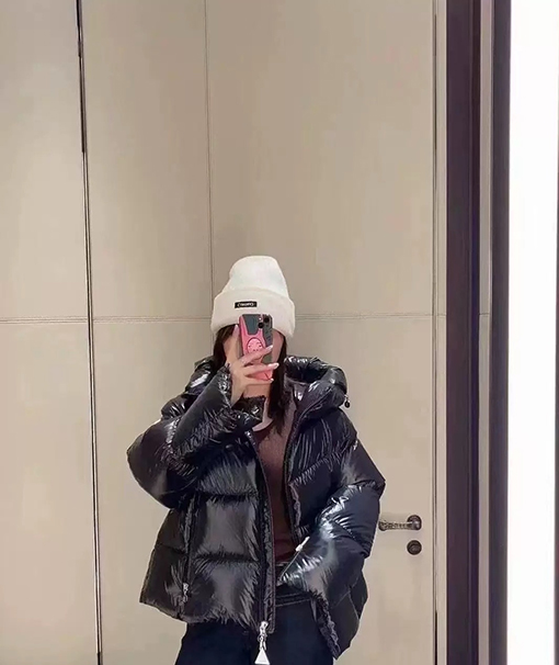 モンクレール Moncler Huppe 新モデルシリーズレディースショートパファージャケットとダウンコート