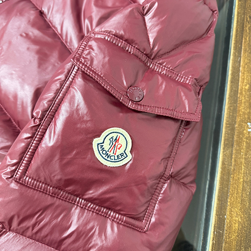 モンクレールスーパーコピー MAYA 新カラースキームクラシックなマヤ風ショートダウンジャケット