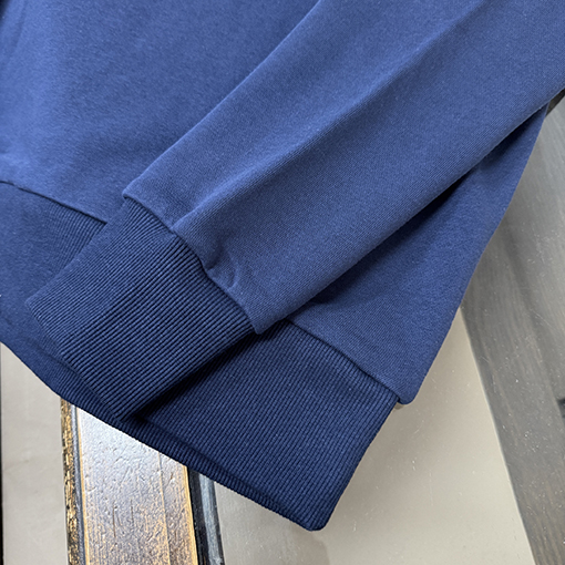 モンクレール 新モデルクラシッククルーネックスウェットシャツ