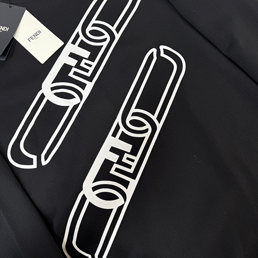 モンクレール クルーネック長袖スウェットシャツ