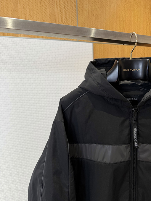 バレンシアガ BALENCIAGA カラーブロックロゴフードジャケット