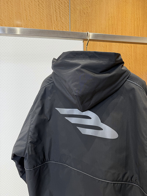 バレンシアガ BALENCIAGA カラーブロックロゴフードジャケット