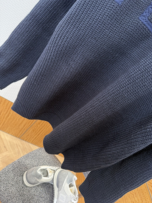 フェンディ FENDI 文字アップリケ刺繍ワッフルニットセーター