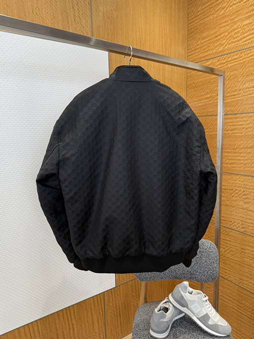 グッチ 全面プリントのボンバージャケット