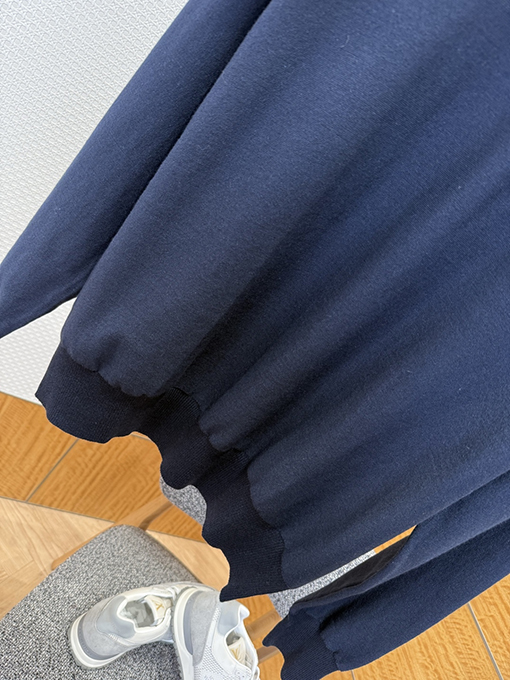 ロエベコピー 刺繍ロゴニットセーター