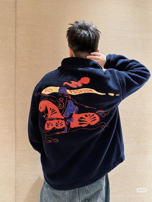 バーバリー 乗馬刺繍入りジップアップスタンドカラージャケット