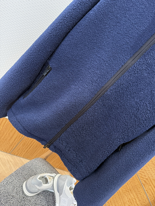 バーバリー 乗馬刺繍入りジップアップスタンドカラージャケット