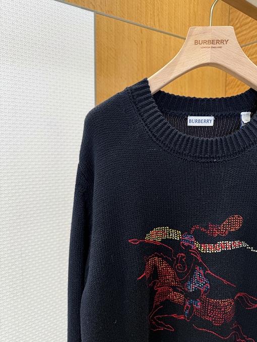 バーバリースーパーコピー 乗馬ロゴ刺繍クルーネックニットセーター