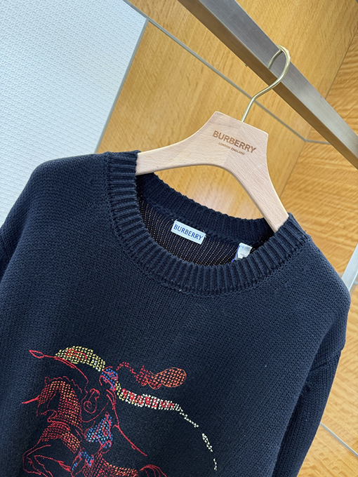 バーバリースーパーコピー 乗馬ロゴ刺繍クルーネックニットセーター