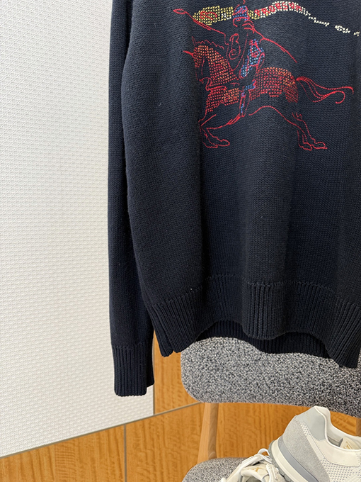 バーバリースーパーコピー 乗馬ロゴ刺繍クルーネックニットセーター
