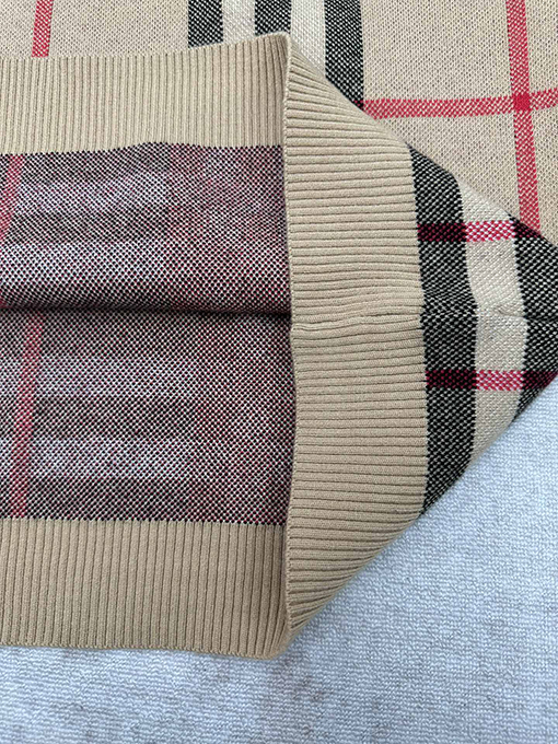 バーバリー 新しいストライプニットウェア