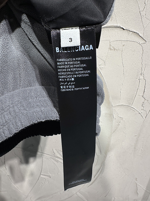 バレンシアガコピー両面  フリース裏地付きリバーシブルフード付きトレンチコート