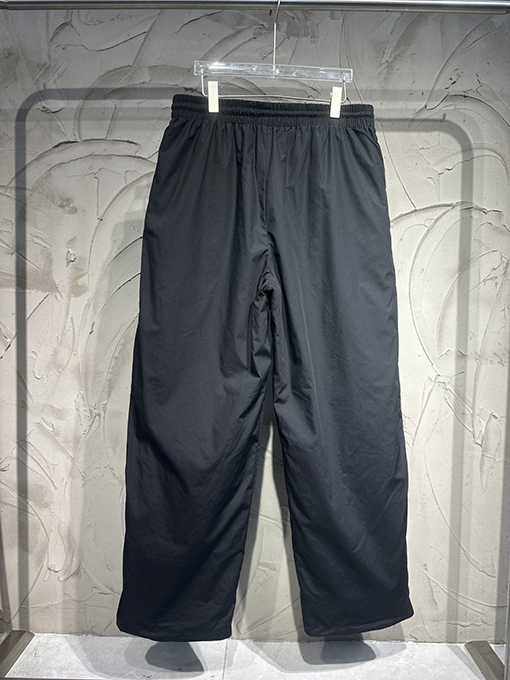 バレンシアガ 両面 ベルトとカジュアルパンツが付いたリバーシブルのフリース裏地トレンチコート