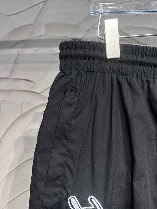 バレンシアガ 両面 ベルトとカジュアルパンツが付いたリバーシブルのフリース裏地トレンチコート