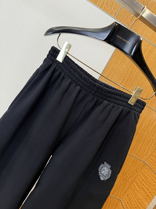 バレンシアガ BALENCIAGA スキーシリーズマンチェスターユナイテッド 刺繍入りスウェットパンツ