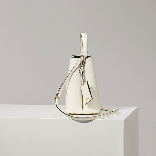 プラダ Saffiano 最新の人気レディースバケットバッグ