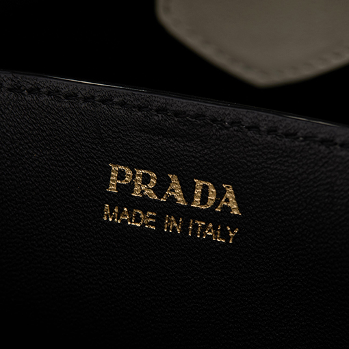 プラダ Saffiano 最新の人気レディースバケットバッグ