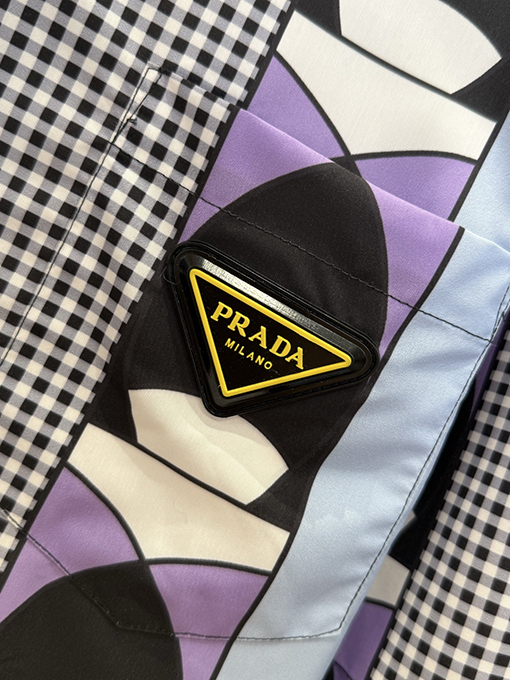 プラダ 新モデルパッチワークプリントフェイクツーピースシャツ