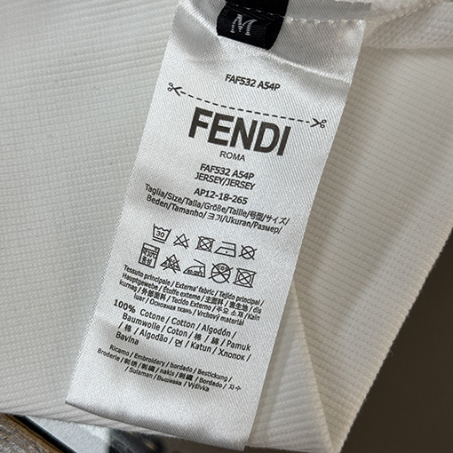 フェンディ クルーネックスウェットシャツ