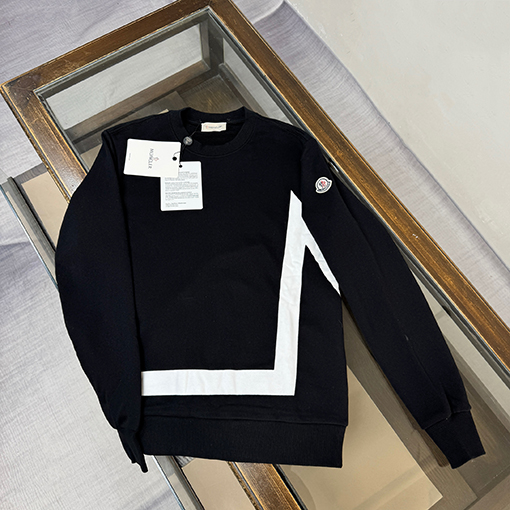 モンクレール 新モデルクルーネックスウェットシャツ