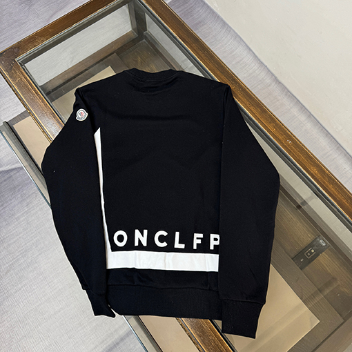 モンクレール 新モデルクルーネックスウェットシャツ