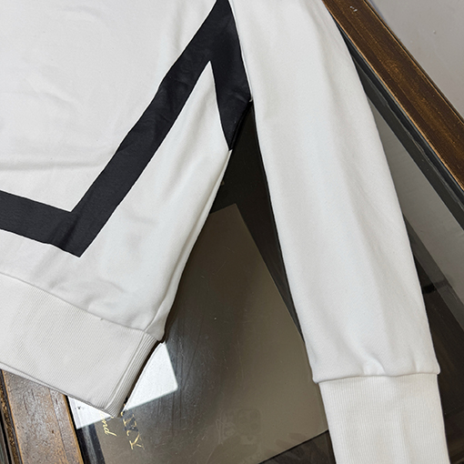 モンクレール 新モデルクルーネックスウェットシャツ