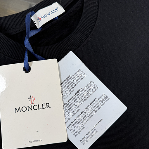 モンクレールコピー クラシックなクルーネックスウェットシャツ