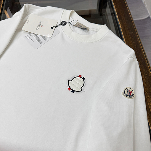 モンクレールコピー クラシックなクルーネックスウェットシャツ